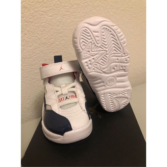 Jordan Jumpman Two Trey Little Kids Shoes Size 6C - Picture 5 of 7
